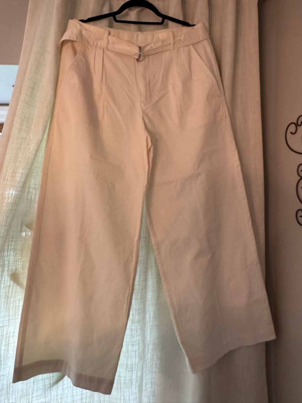 Everlane women’s  Wide-Leg Chinos in Cream